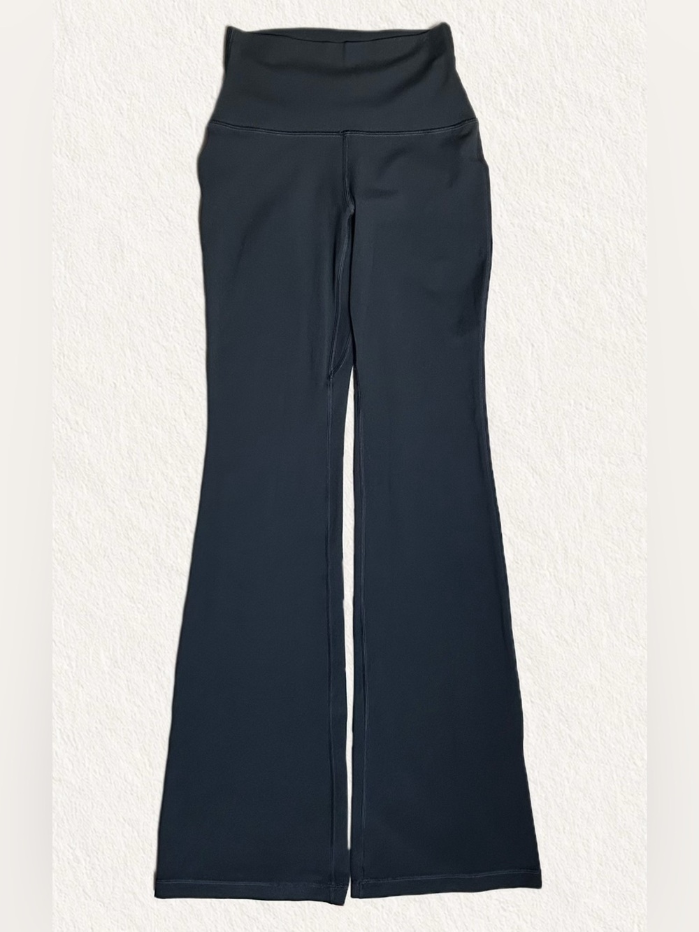 Aritzia Golden BUTTER Cheeky Hi-Rise Flare 30โ Legging